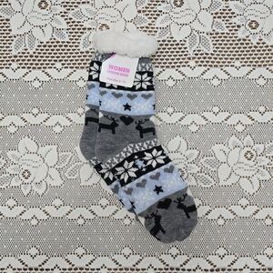 NWT Women's Reindeer Snowflake Sweater Slipper Socks Cozy Non Slip Grips OS 4-11
